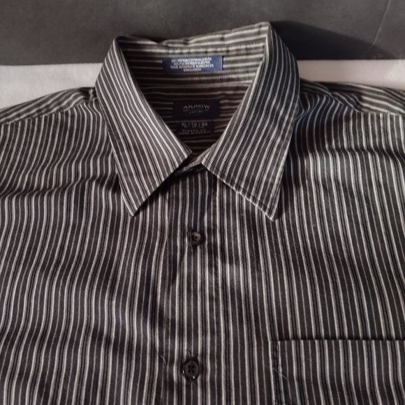 ARROW MEN'S CLASSIC FIT BUTTON DOWN SHIRT SIZE XL - Picture 5 of 11
